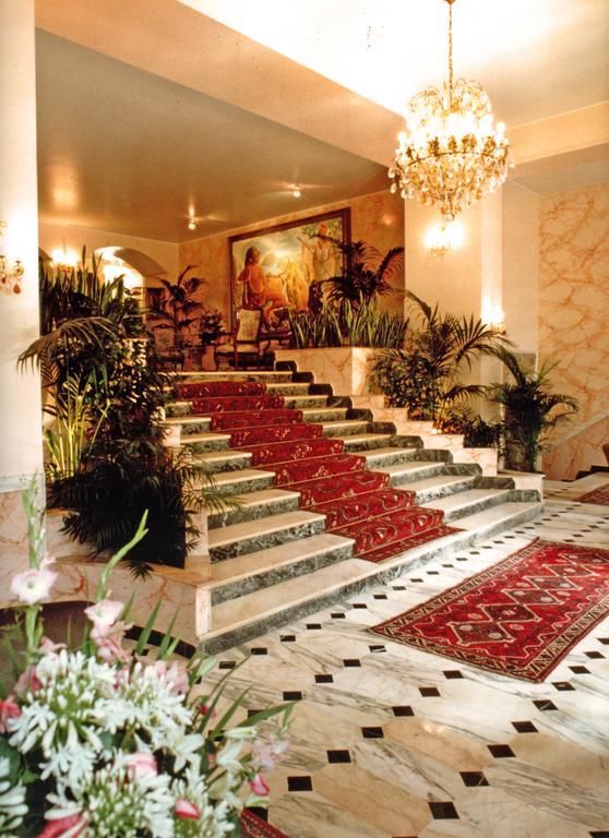 Grand Hotel Delle Terme テルミニ・イメレーゼ エクステリア 写真