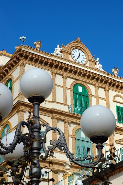 Grand Hotel Delle Terme テルミニ・イメレーゼ エクステリア 写真