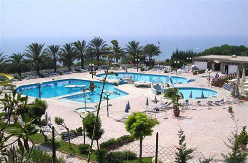 Grand Hotel Delle Terme テルミニ・イメレーゼ エクステリア 写真